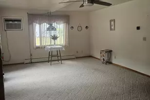 401 Spencer St, Woodman,  53827 - Photo 11