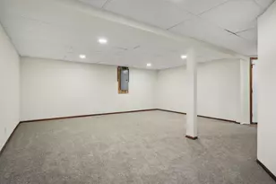 517 Isle Royal Dr, Madison, WI 53705 - Photo 23