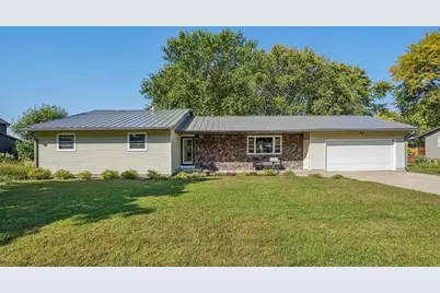 227 9th Street, Prairie Du Sac, WI 53578 - Photo 1