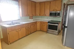 506 W State St, Mauston, WI 53948 - Photo 13