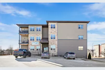 122 Wisconsin Street, West Bend, WI 53095 - Photo 1