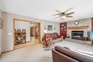 502 Meadowlark Ln, Portage, WI 53901 - Photo 7