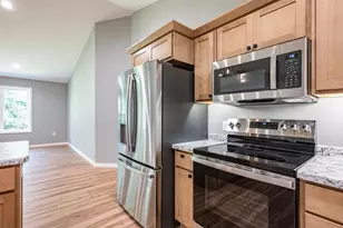 914 Marcy Ct, Wisconsin Dells, WI 53965 - Photo 13