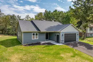 914 Marcy Ct, Wisconsin Dells, WI 53965 - Photo 5