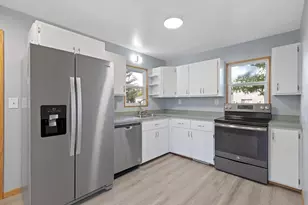 135 N Birney St, Wisconsin Dells, WI 53965 - Photo 9