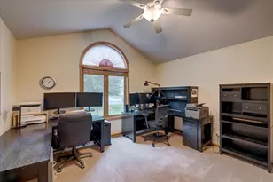 5834 Persimmon Dr, Fitchburg, WI 53711 - Photo 45