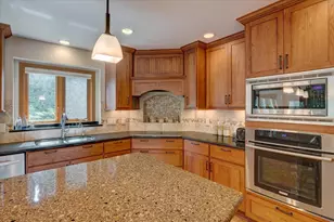 5834 Persimmon Dr, Fitchburg, WI 53711 - Photo 23