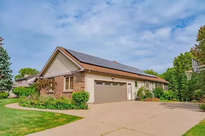 5834 Persimmon Drive, Fitchburg, WI 53711 - Photo 3