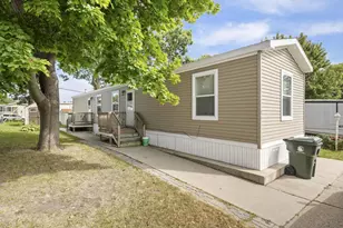 470 Warbler Ln, Madison, WI 53704 - Photo 1