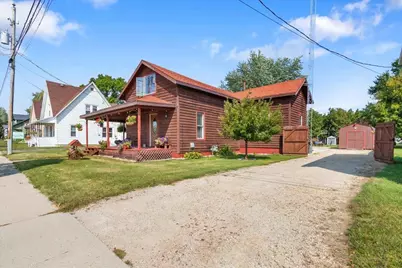 154 E Main Street, Wautoma, WI 54982 - Photo 1
