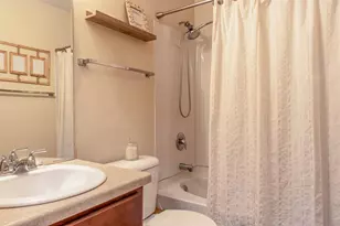 5351 Garden View Ct, Madison, WI 53713 - Photo 11