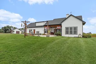 N7117 Black Creek Rd, Princeton, WI 54968 - Photo 7