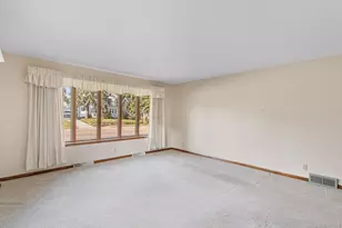 118 Main St, Arlington, WI 53911 - Photo 7