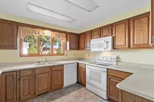 118 Main St, Arlington, WI 53911 - Photo 19