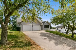 414 S Wisconsin St, Mineral Point, WI 53565 - Photo 45