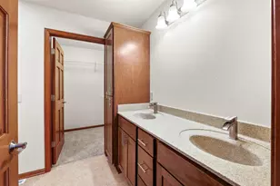 390 Meadow Ln, Columbus, WI 53925 - Photo 19