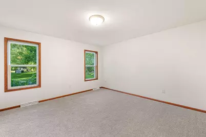 390 Meadow Lane, Columbus, WI 53925 - Photo 17