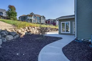 1113 N Division St, Waunakee, WI 53597 - Photo 35