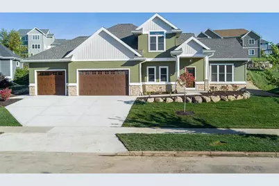 1113 N Division Street, Waunakee, WI 53597 - Photo 1