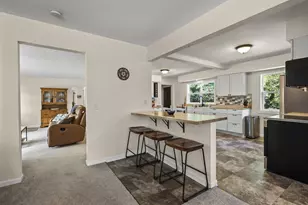 6064 Vroman Rd, Fitchburg, WI 53593 - Photo 13