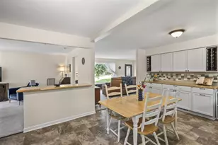 6064 Vroman Rd, Fitchburg, WI 53593 - Photo 17