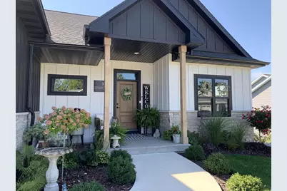 125 Nature's Trail, Fall River, WI 53932 - Photo 3