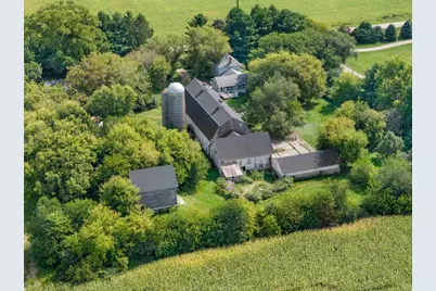 1610 Town Hall Road, Beloit, WI 53511 - Photo 9