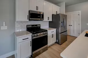 1520 Palm Grass Wy, Stoughton, WI 53589 - Photo 9