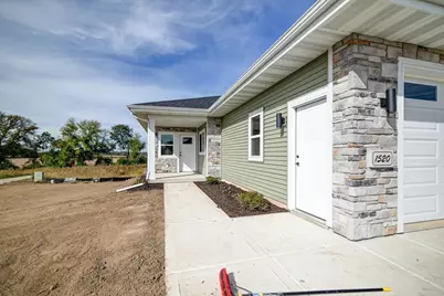 1520 Palm Grass Way, Stoughton, WI 53589 - Photo 3