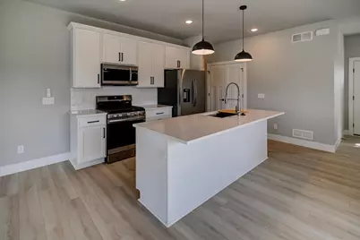 1520 Palm Grass Way, Stoughton, WI 53589 - Photo 3