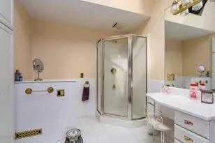 2329 Summit Dr, Janesville, WI 53548 - Photo 19