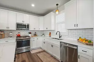 4133 Great Bridge Dr, DeForest, WI 53532 - Photo 13