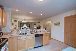 7107 Discovery Ln, Madison, WI 53719 - Photo 15