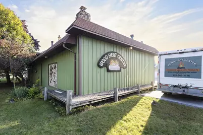 212 Janesville Avenue, Fort Atkinson, WI 53538 - Photo 9