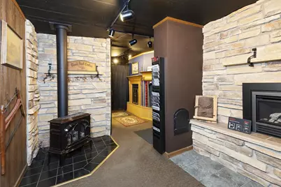 212 Janesville Avenue, Fort Atkinson, WI 53538 - Photo 17