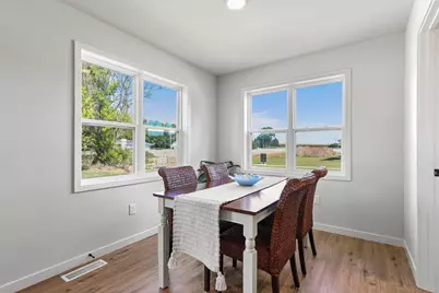 352 Dahlia Drive #036, Stoughton, WI 53589 - Photo 13