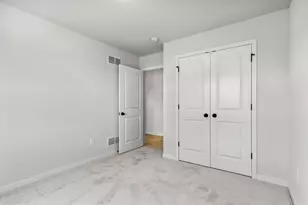 352 Dahlia Dr, Stoughton, WI 53589 - Photo 23