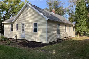 6323 Portage Rd, DeForest, WI 53532 - Photo 33