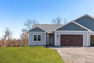 754 Kensington Dr, Ripon, WI 54971 - Photo 3