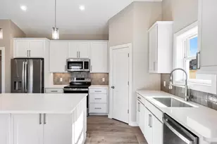 730 Kensington Dr, Ripon, WI 54971 - Photo 29