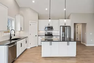 742 Kensington Dr, Ripon, WI 54971 - Photo 17