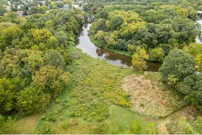 2541 E Ridge Road, Beloit, WI 53511 - Photo 11