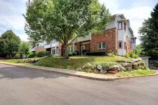 2233 Luann Ln, Madison, WI 53713 - Photo 23