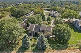 414 Clearview Ct, Janesville, WI 53548 - Photo 9