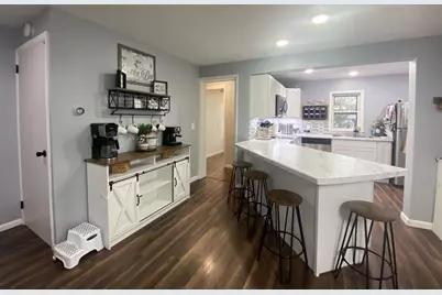 904 Dodgeville Street, Highland, WI 53543 - Photo 7