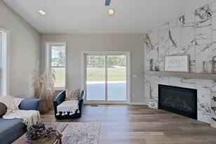 3717 Newcastle Dr, Janesville, WI 53546 - Photo 9