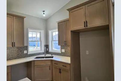 3717 Newcastle Drive #34, Janesville, WI 53546 - Photo 3