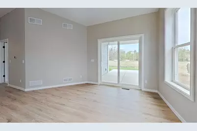 3719 Newcastle Drive #33, Janesville, WI 53546 - Photo 5