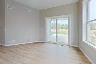 3719 Newcastle Dr, Janesville, WI 53546 - Photo 5