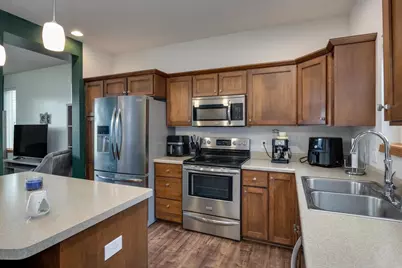 1142 O'Keeffe Avenue, Sun Prairie, WI 53590 - Photo 9